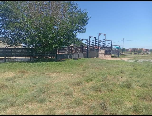 93,766M² FARM FOR SALE IN ROODS GARDENS